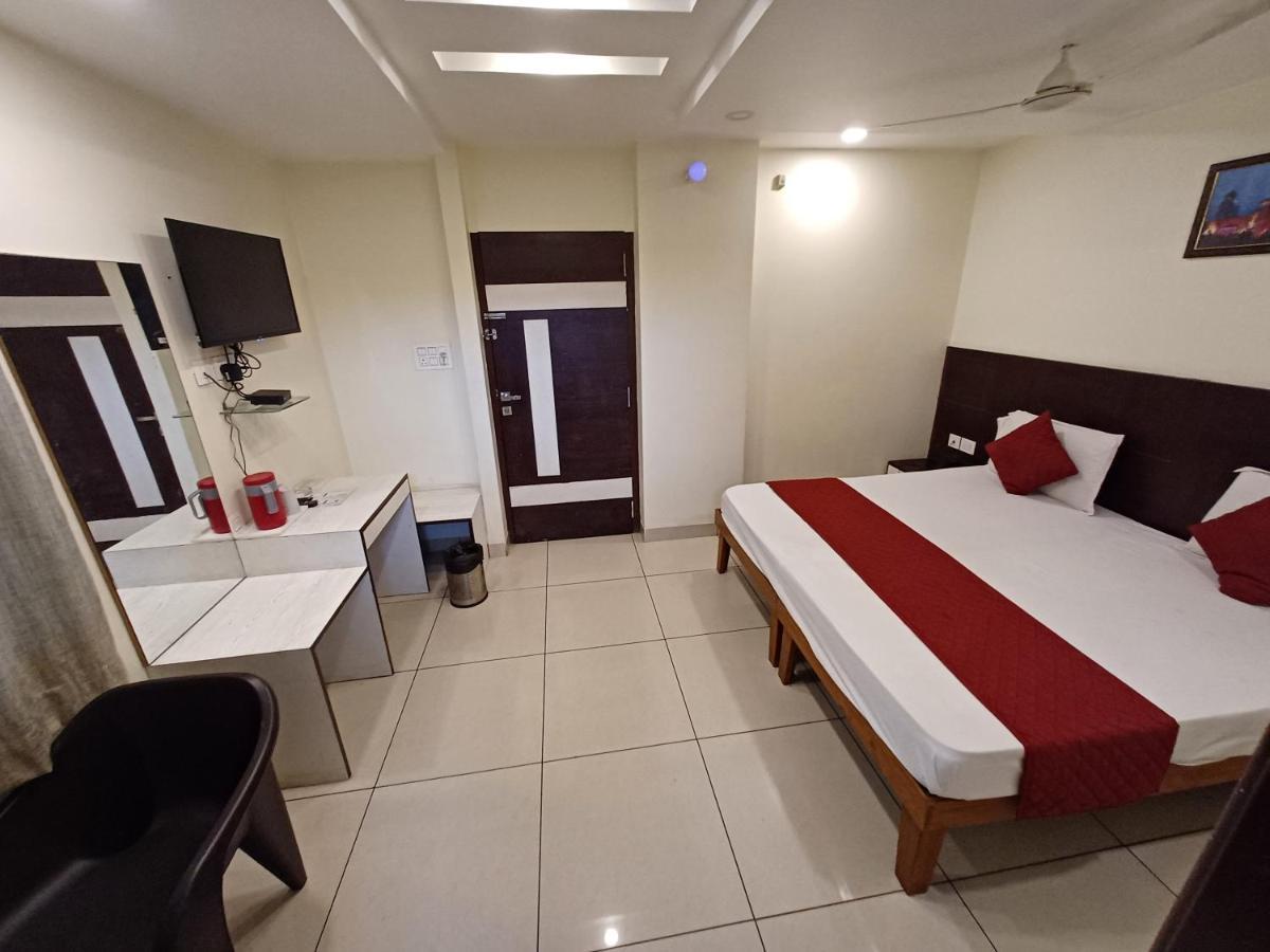 Hotel Rashika Palace 자이푸르 외부 사진