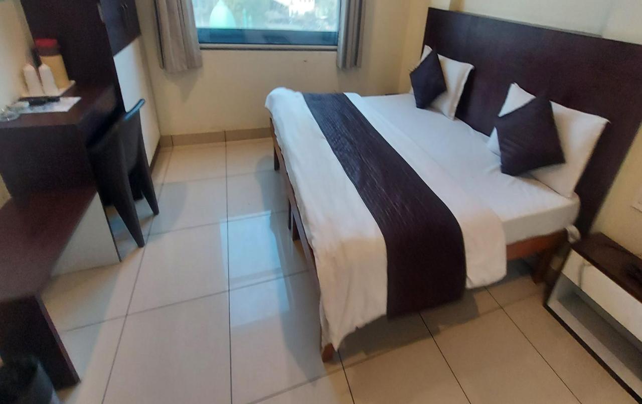 Hotel Rashika Palace 자이푸르 외부 사진