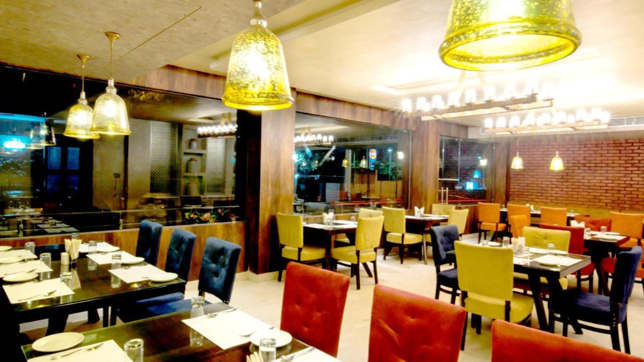 Hotel Rashika Palace 자이푸르 외부 사진