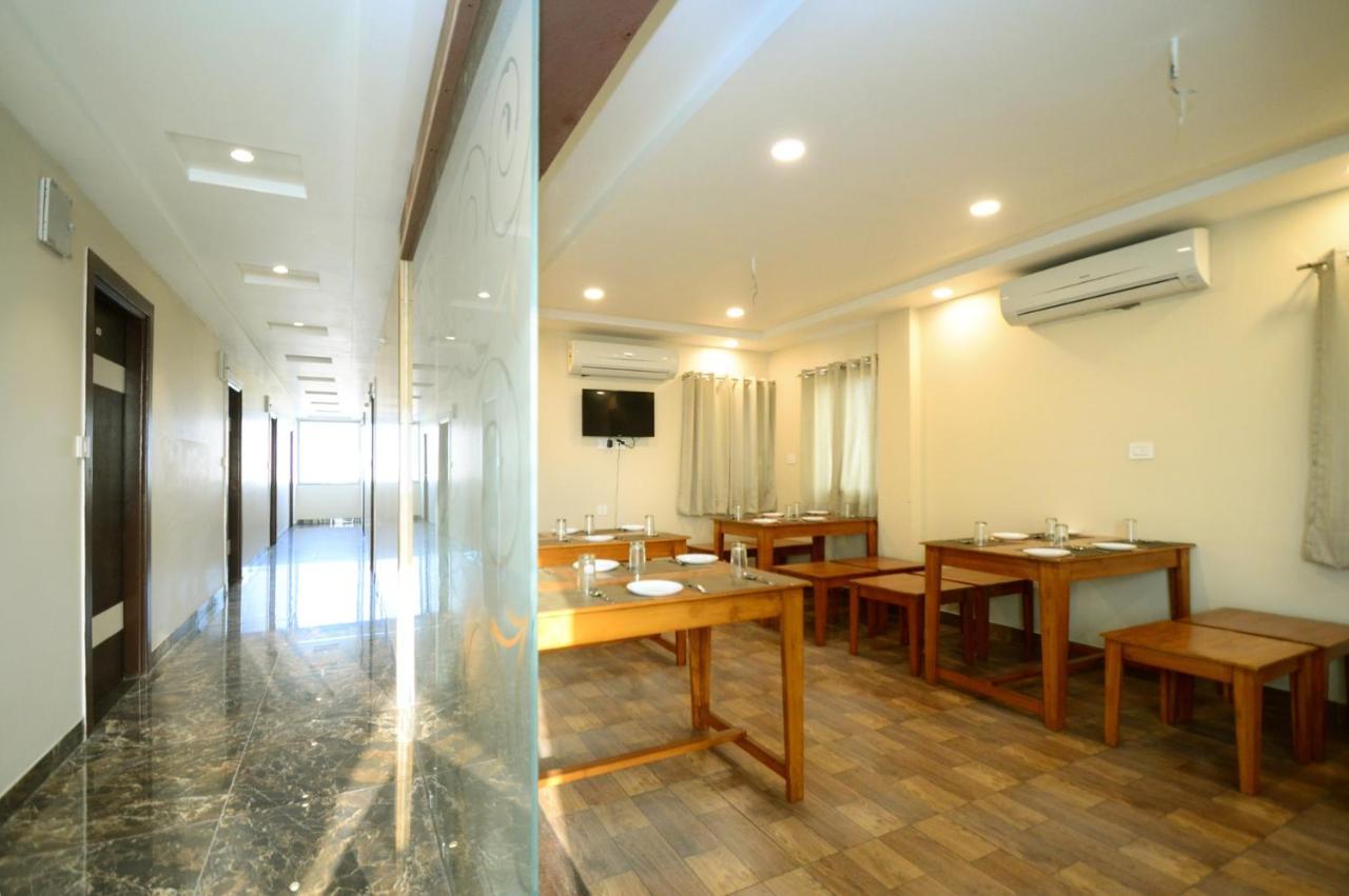 Hotel Rashika Palace 자이푸르 외부 사진